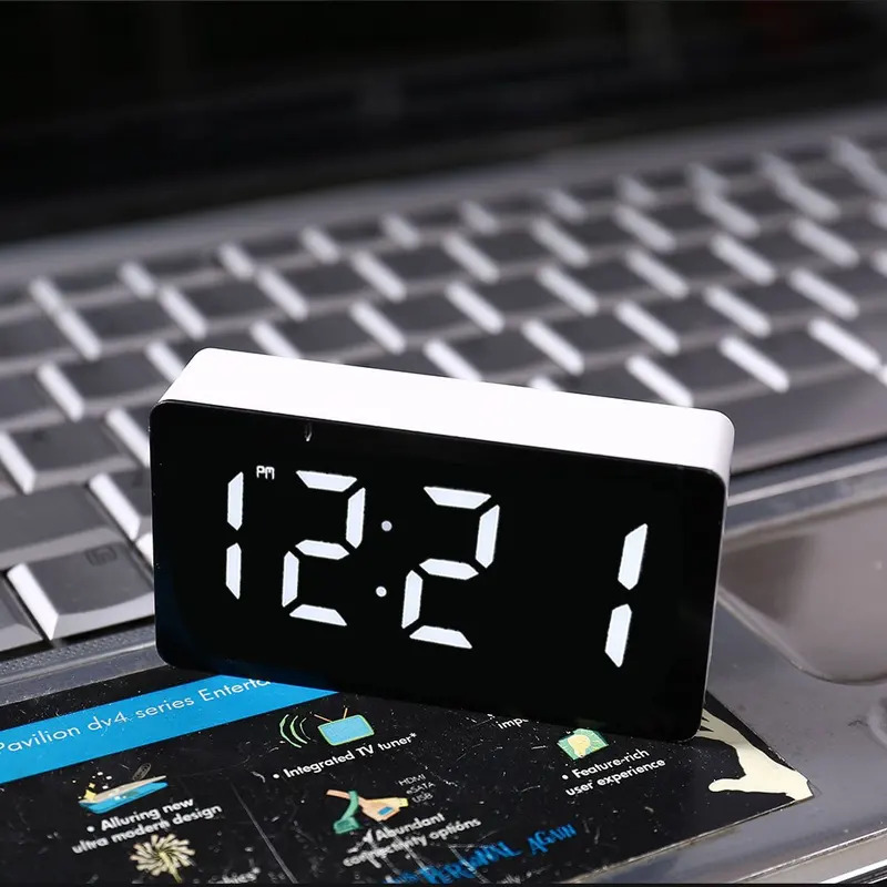 นาฬิกาอิเล็กทรอนิกส์ LED พร้อม - Electronics Gadgets Wholesale บทวิจารณ์และราคา